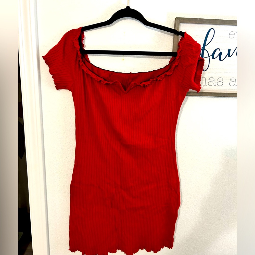 Sexy form fitting XL women’s boutique red minidress HOT!